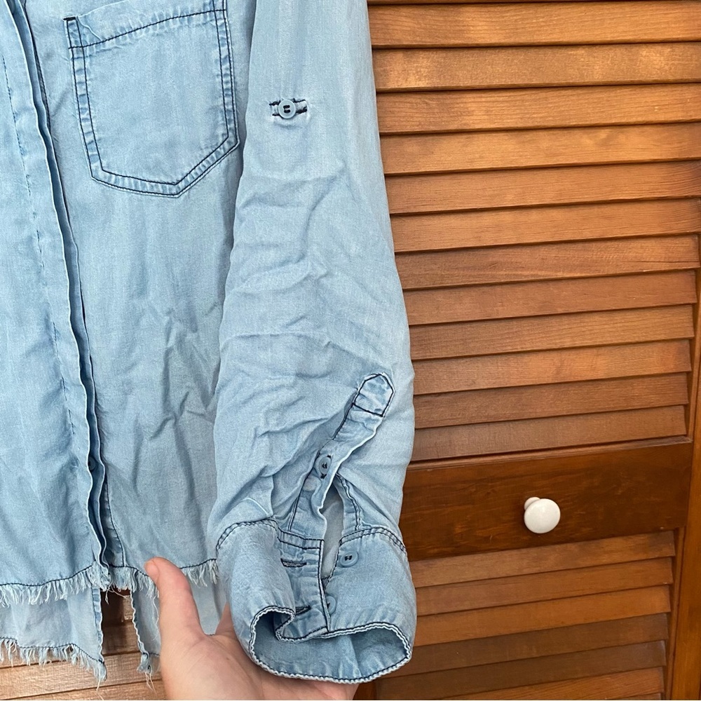 Boutique Cache Woven Blue Long Sleeve Button Down High Low Top Size Large - Picture 4 of 10